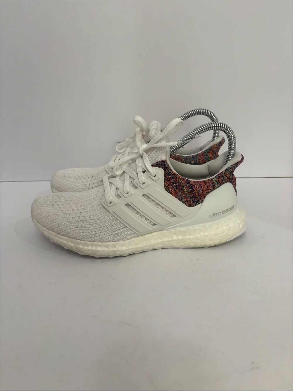 adidas ultraboost size 6.5 - Picture 3 of 9